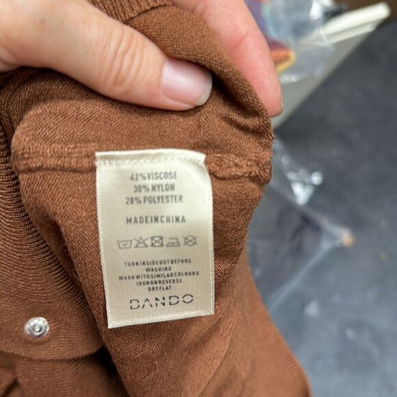 OUT OF STOCK Bando knitted revere collar boxy fit knitted shirt S Tan NWT in pkg - Picture 8 of 8